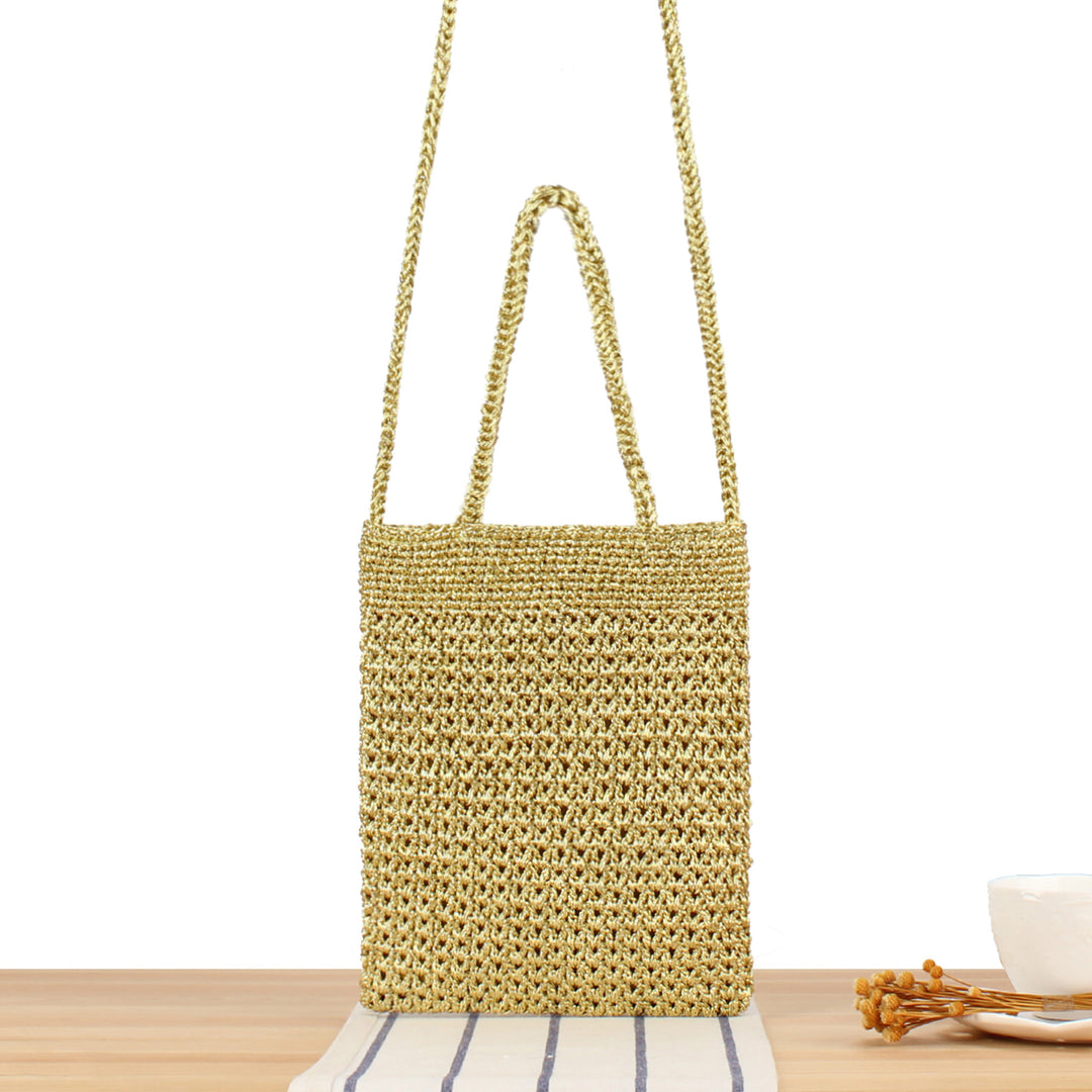 Schultertaschen aus handgeknüpftem Naturmaterial mit feiner Textur Skanto