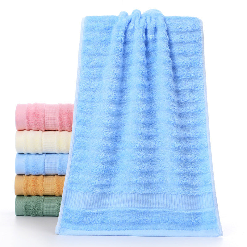 Hochwertiges Frottee-Badetuch mit eleganter Textur Skanto