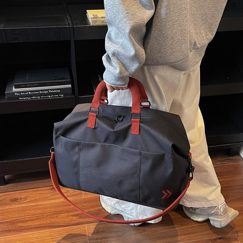 Elegante und geräumige Reisetasche mit robustem Design Skanto