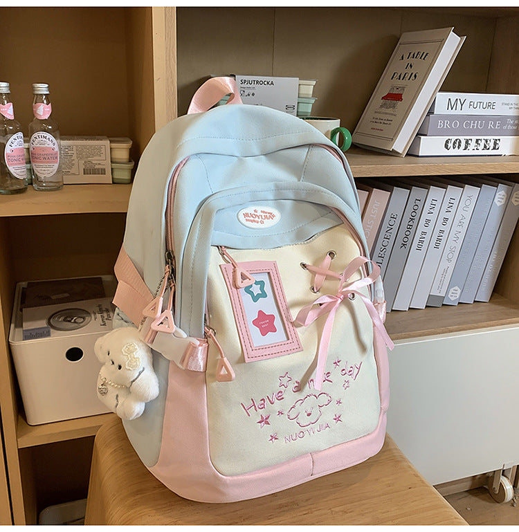 Niedlicher Schulrucksack im Charakter-Design