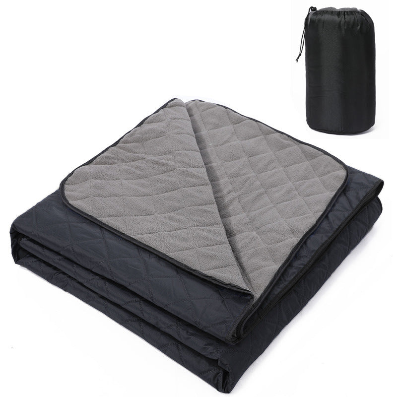 Große leichte kompakte Outdoor-Decke Skanto