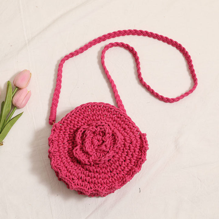 Handgehäkelte Crossover-Tasche mit floralen Details Skanto