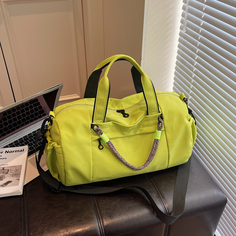 Sportliche Reisetasche mit multifunktionalem Design Skanto
