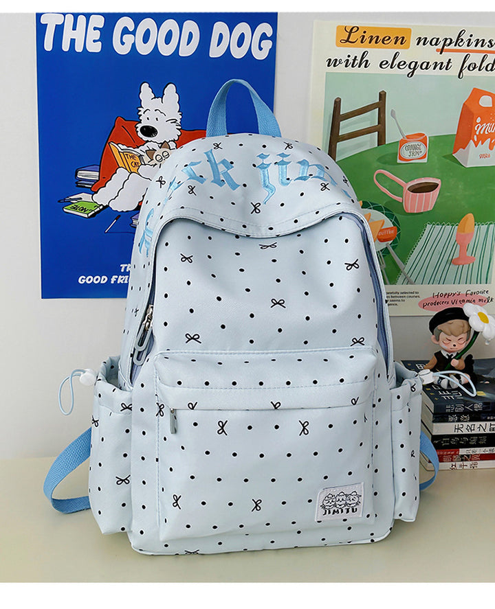 Klassischer gepunkteter Schulrucksack