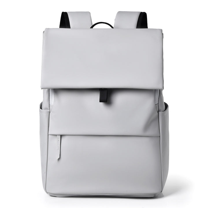 Hochwertiger Rucksack mit innovativem Rolltop-Verschluss und praktischen Außentaschen Skanto
