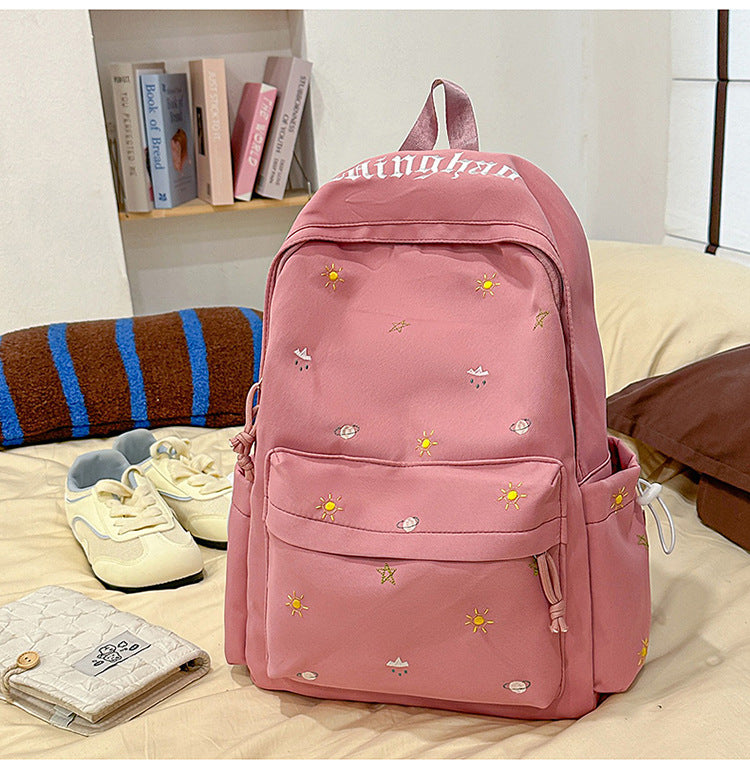 Klassischer bestickter Schulrucksack