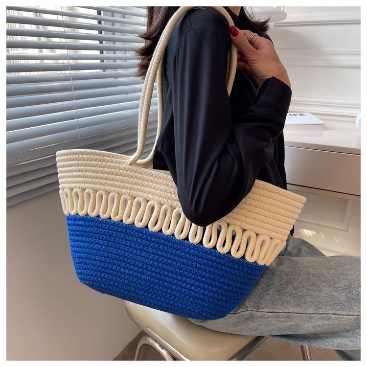 Elegante handgemachte Strandtasche mit feinem Flechtmuster Skanto
