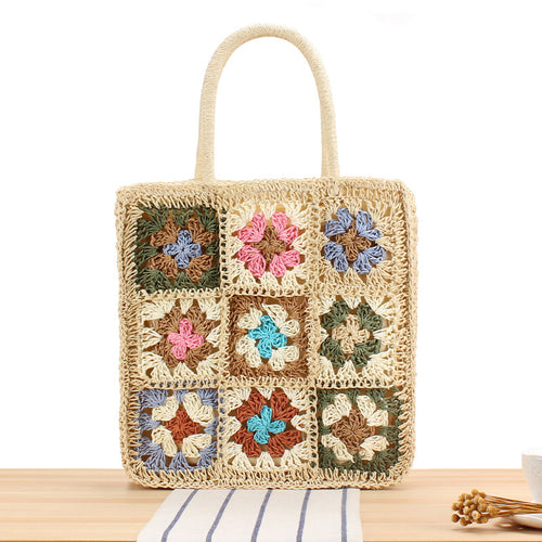 Handgeknüpfte Tragetasche mit floral inspiriertem Design Skanto
