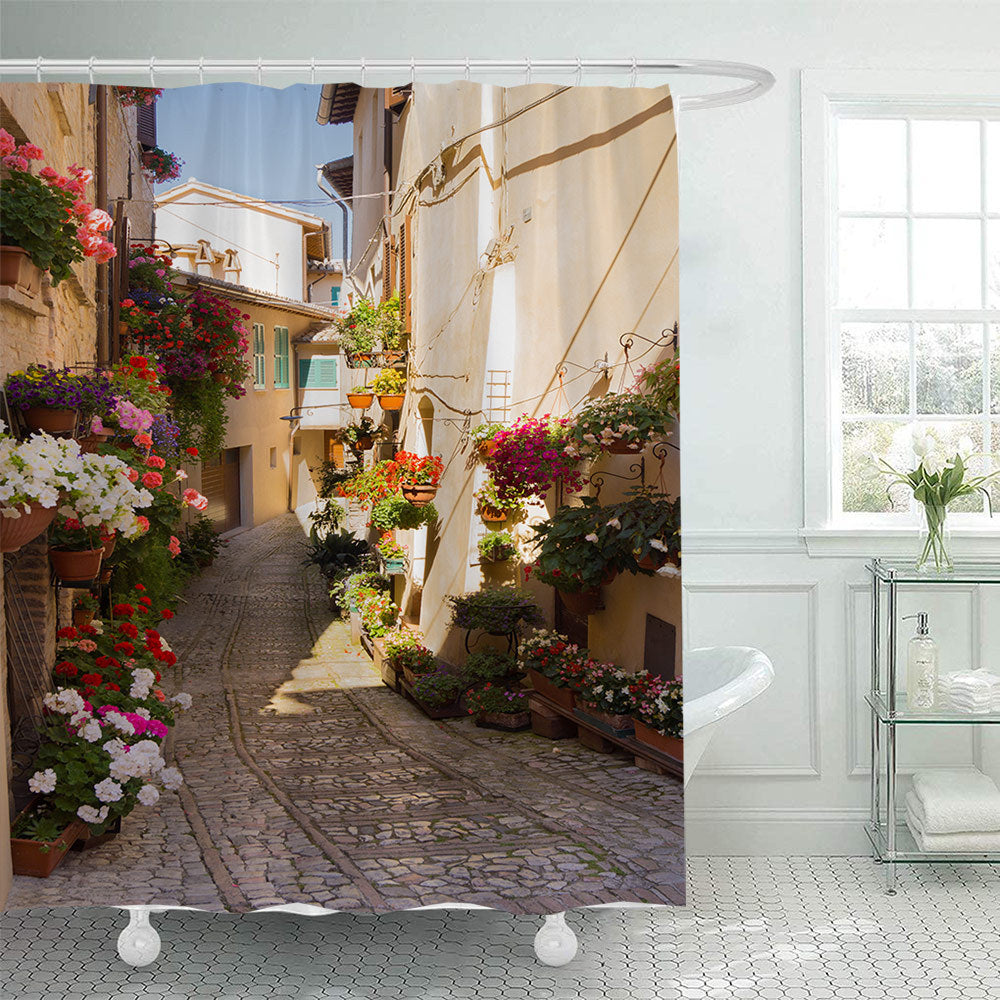 Duschvorhang Skanto im Stil einer Blumenallee