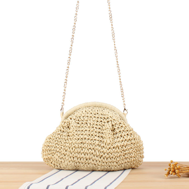 Schultertasche aus handgefertigten Naturfasern mit eleganter Kettenverzierung Skanto