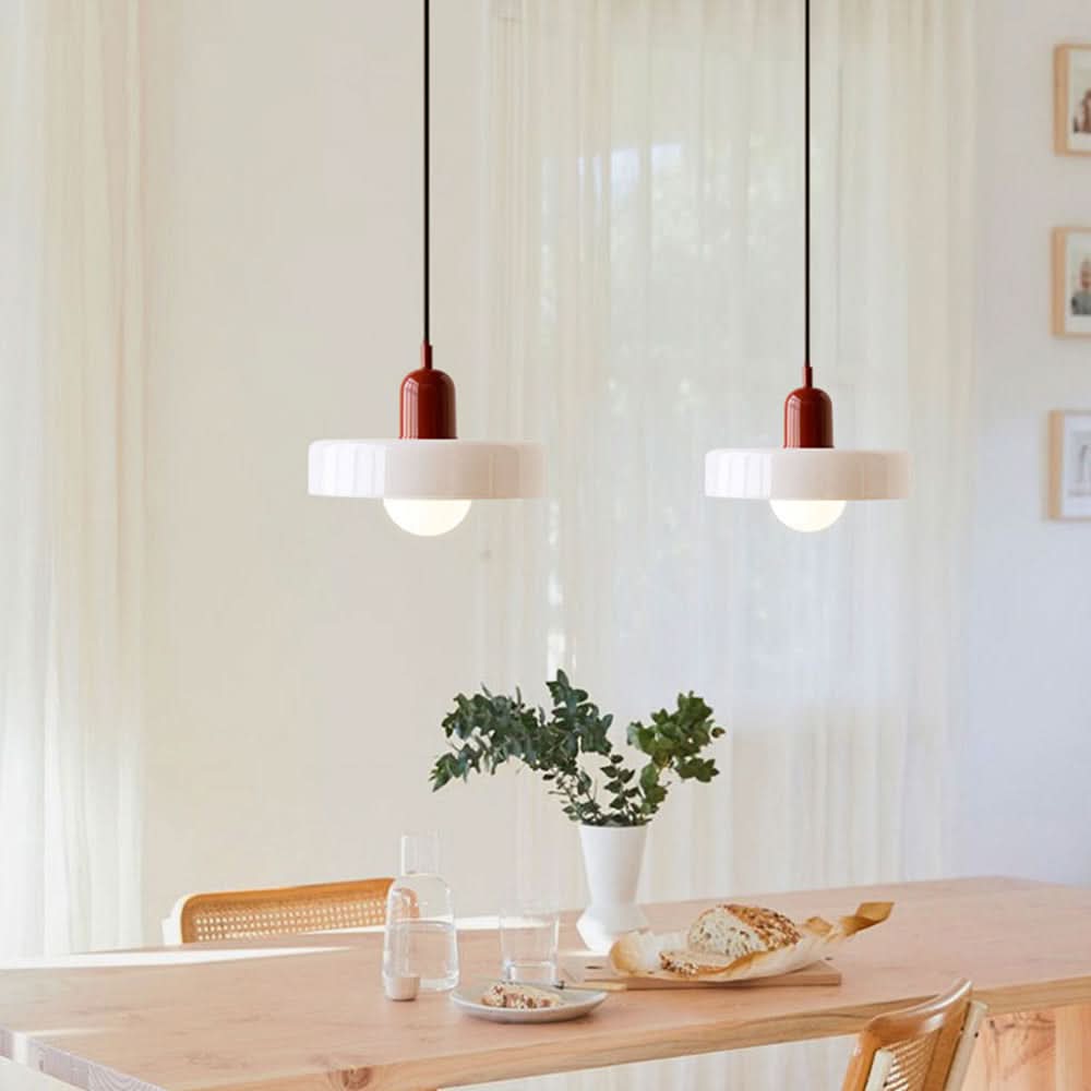 Skanto | Bauhaus Pendelleuchte aus farbigem Glas mit verstellbarer Aufhängung