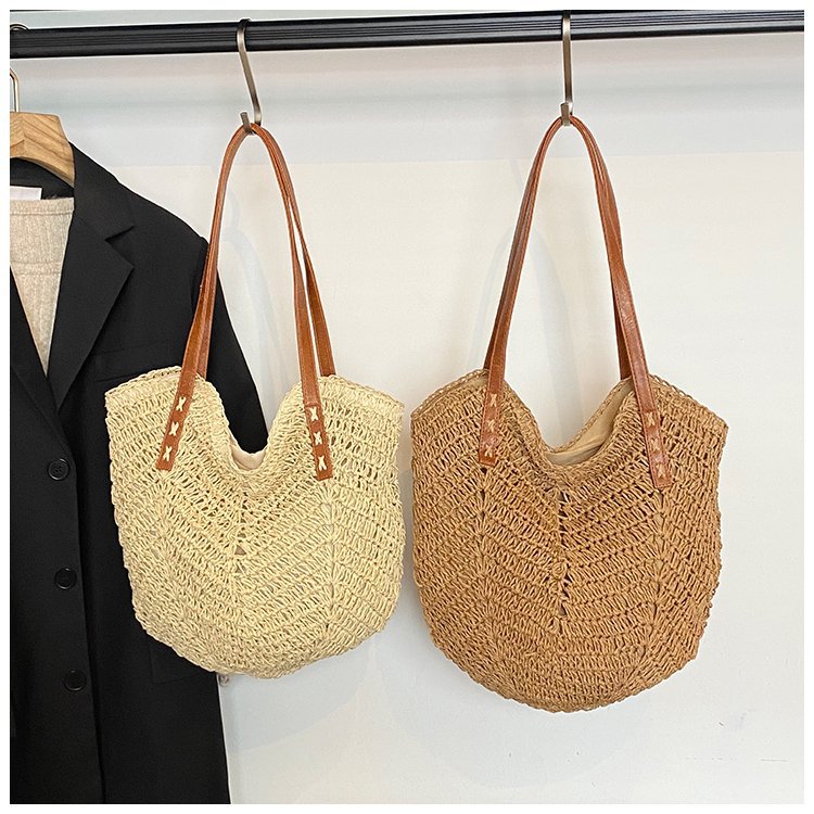 Elegante Stroh-Schultertasche mit Lederakzenten Skanto