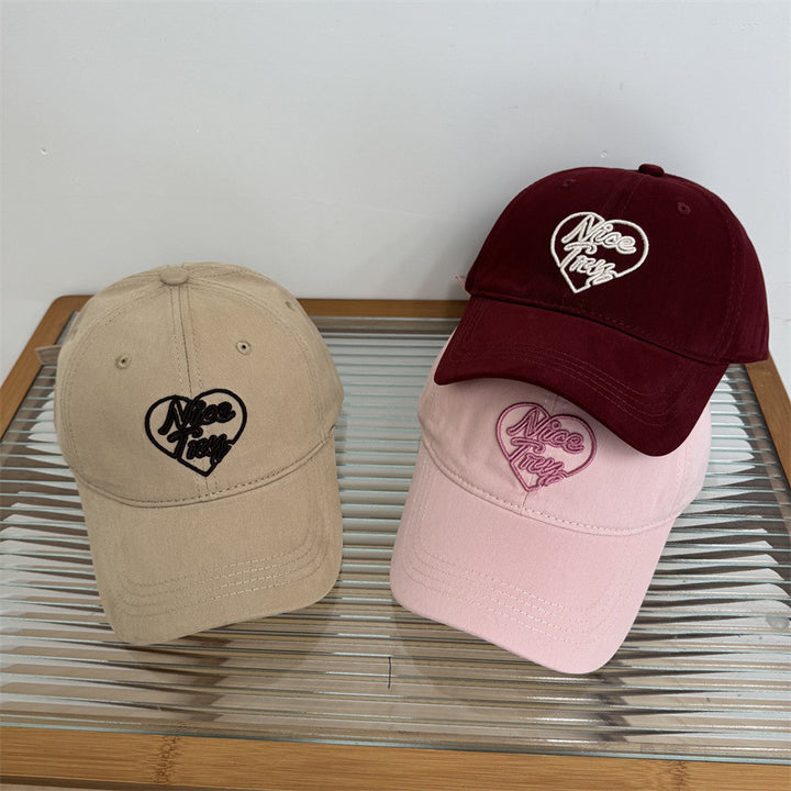 Bestickte Baseballkappe mit Herzdetail Skanto