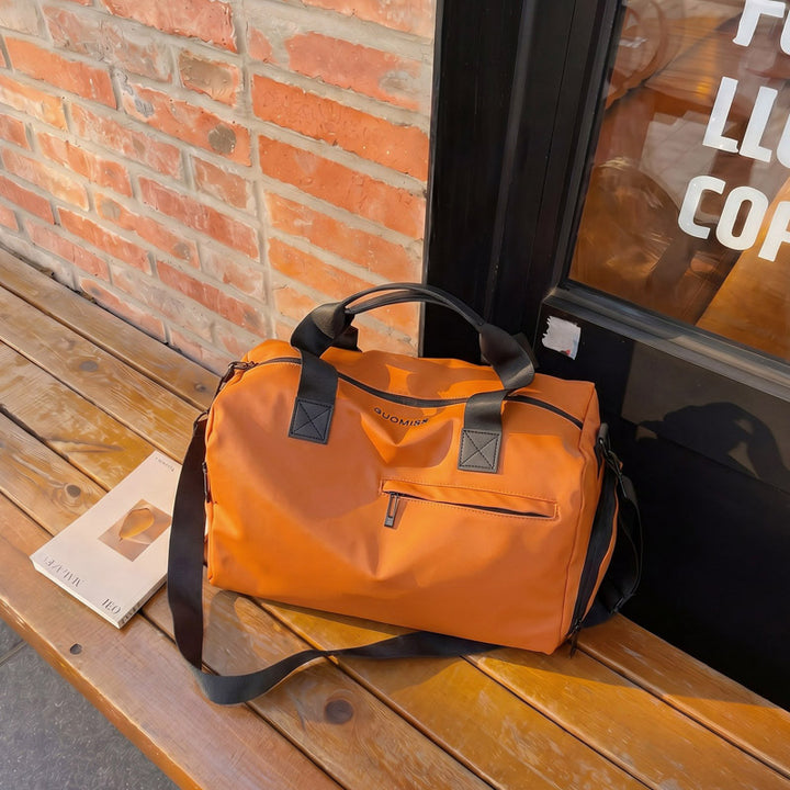 Großvolumige Sport-Reisetasche mit wasserabweisendem Material Skanto