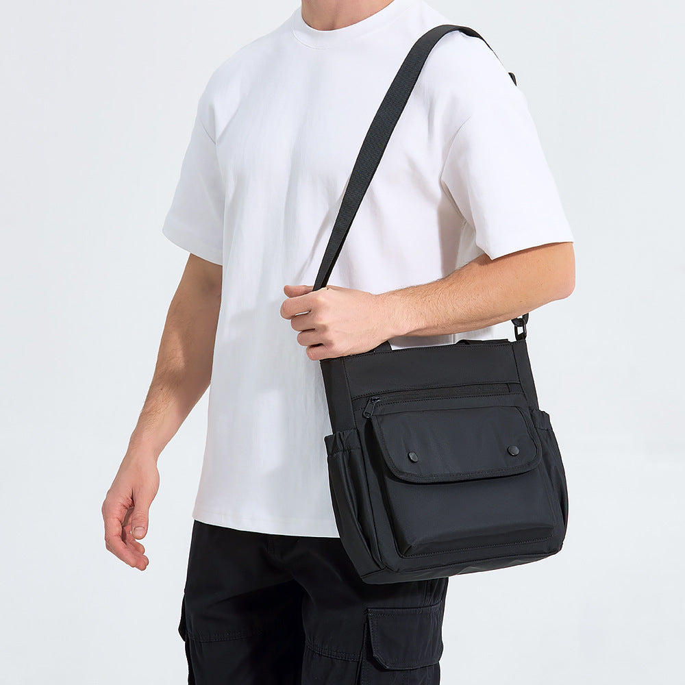 Kompakte Utility-Schultertasche Skanto