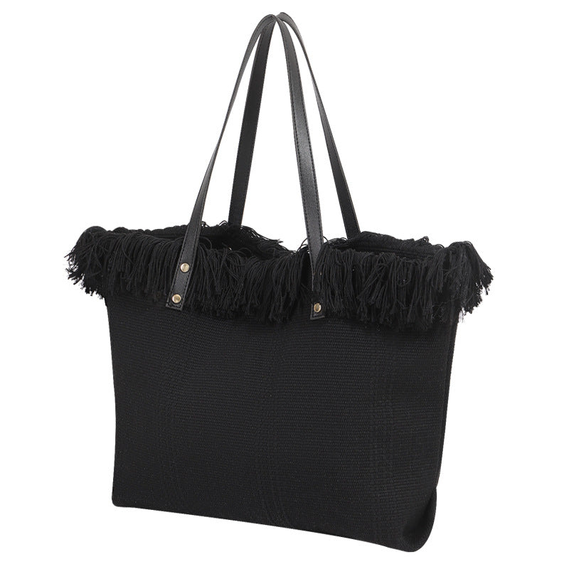 Strandtasche mit auffälligen Fransen Skanto