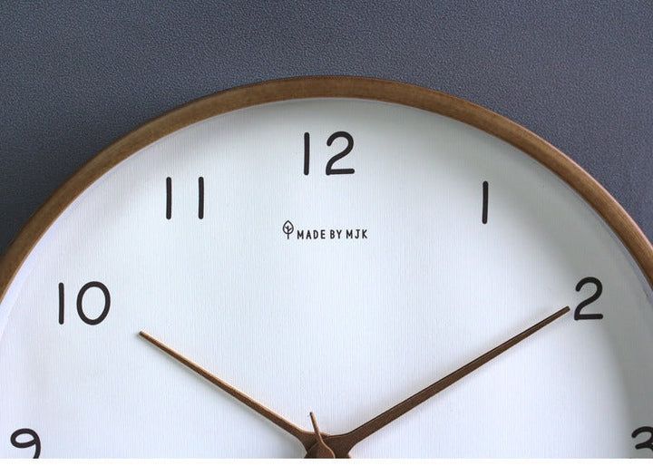 Skanto | TimberClock – Analoge Massivholzuhr