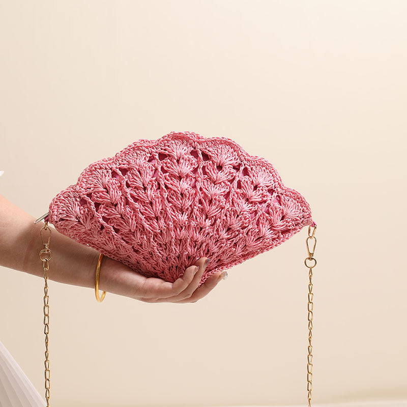 Elegante Clutch im Muscheldesign Skanto