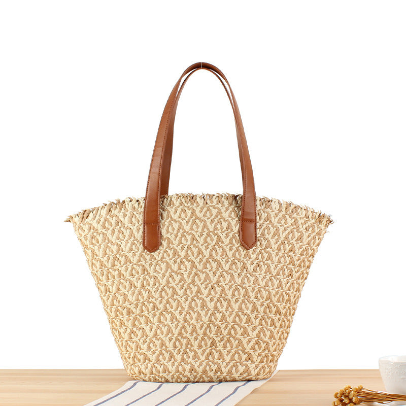 Stylische Freizeithandtasche aus geflochtenem Naturmaterial Skanto