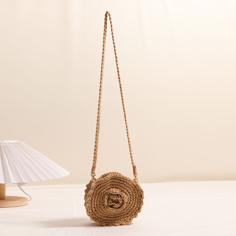 Handgehäkelte Crossover-Tasche mit floralen Details Skanto