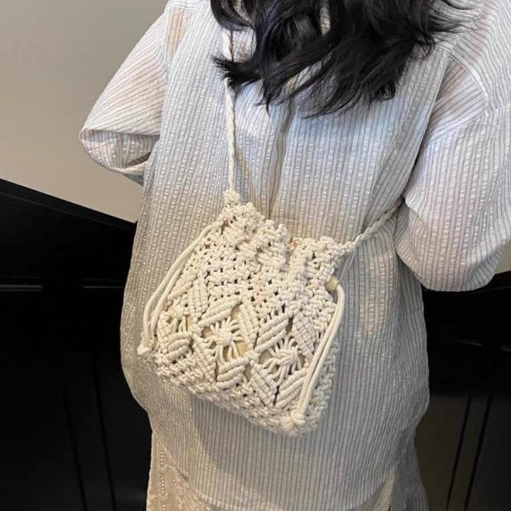 Handgeknüpfte Umhängetasche mit floralen Details Skanto