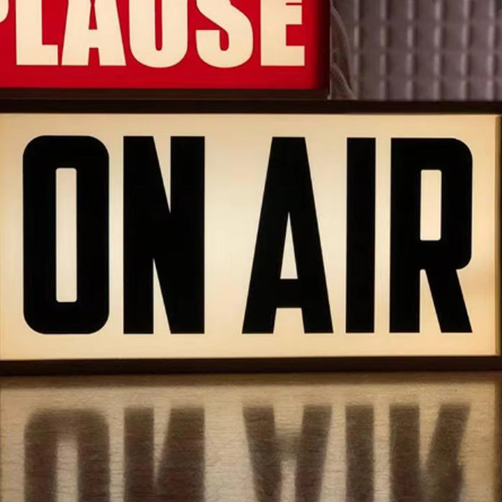 Skanto | On Air Schild Retro Leuchtkasten Tischlampe