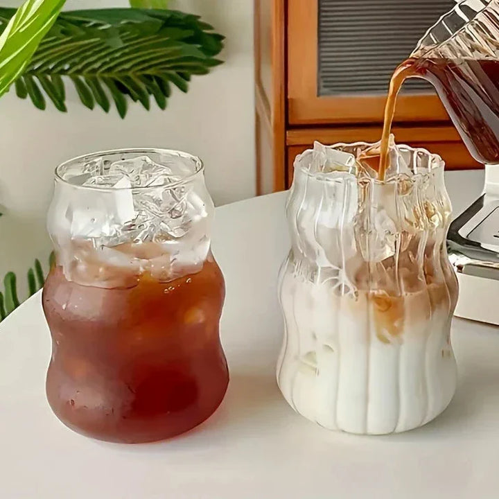 Skanto Hitzebeständiges Glasset | 4 Stück | Geripptes Design | Doppelwandig | Elegante Trinkgläser