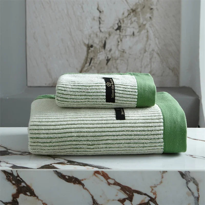 Skanto | PureSoft – Luxuriöses Badetuch aus 100% Bio-Baumwolle