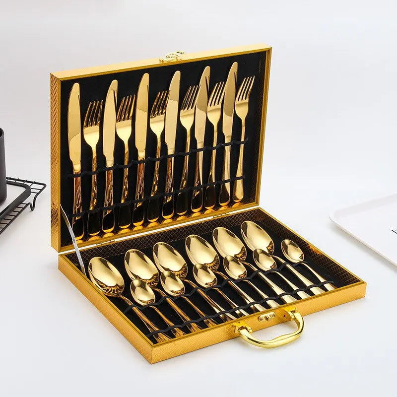 Skanto | Opulentes Gold-Besteckset – Das elegante 24-teilige Gold- und Silber-Besteckset