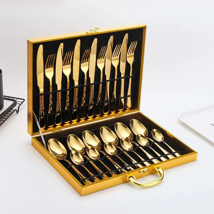 Skanto | Opulentes Gold-Besteckset – Das elegante 24-teilige Gold- und Silber-Besteckset