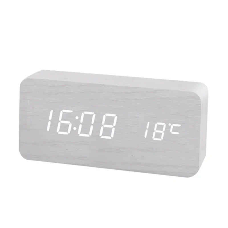 Skanto | EcoTime Digitaler Wecker aus Holz | LED-Anzeige | Modernes Design | Geräuschlos | Umweltfreundlich
