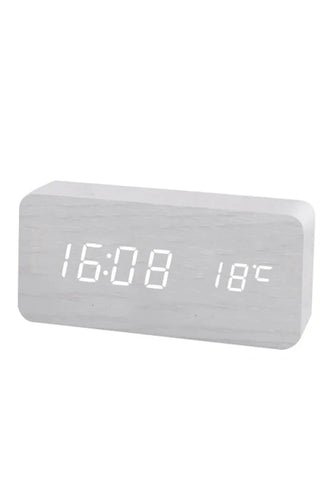 Skanto | Drei LED Digitaluhr