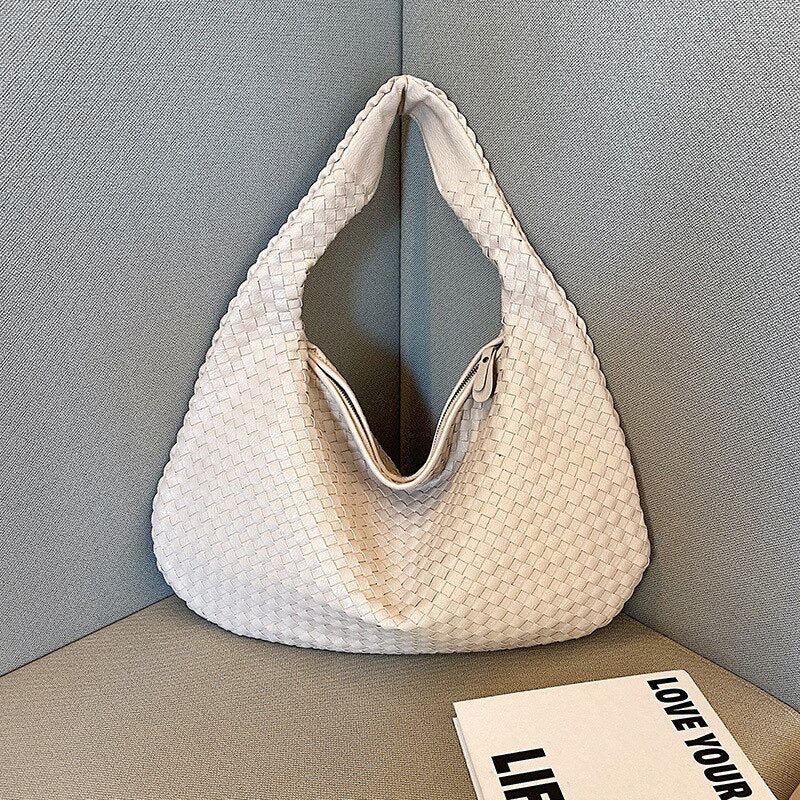 Skanto | Elegante Leder-Umhängetasche