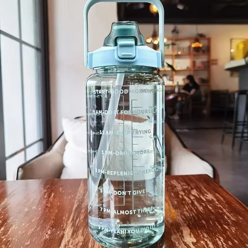 Skanto | Große 68oz Sport-Wasserflasche mit Strohhalm und Zeitmarkierung für Fitnessstudio und Outdoor-Fitness