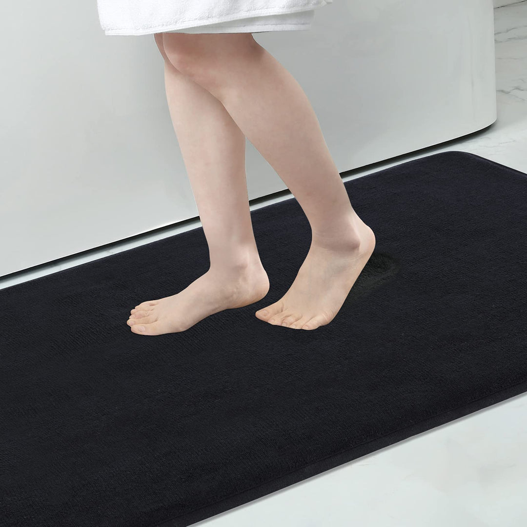 Skanto | Schnell Saugfähige Rutschfeste Memory Foam Badematte