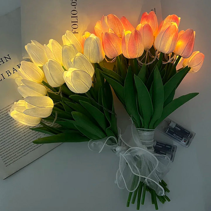 Skanto | LED-Lampe mit künstlichem Tulpenstrauß perfekt für Geschenke oder Hochzeitsfeier-Heimdekoration