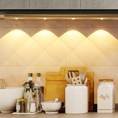 Skanto | Royelux Wiederaufladbare LED-Küchenleuchte - Bewegungssensor, dimmbar, USB-Ladefunktion