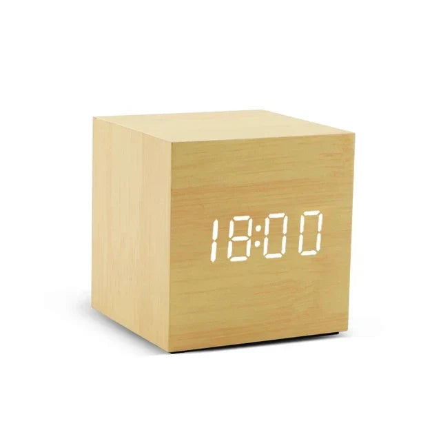 Skanto | Holz-LED-Wecker mit Temperaturanzeige, digitaler Zeitanzeige und minimalistischem Design – perfekt für Schlafzimmer und Büro