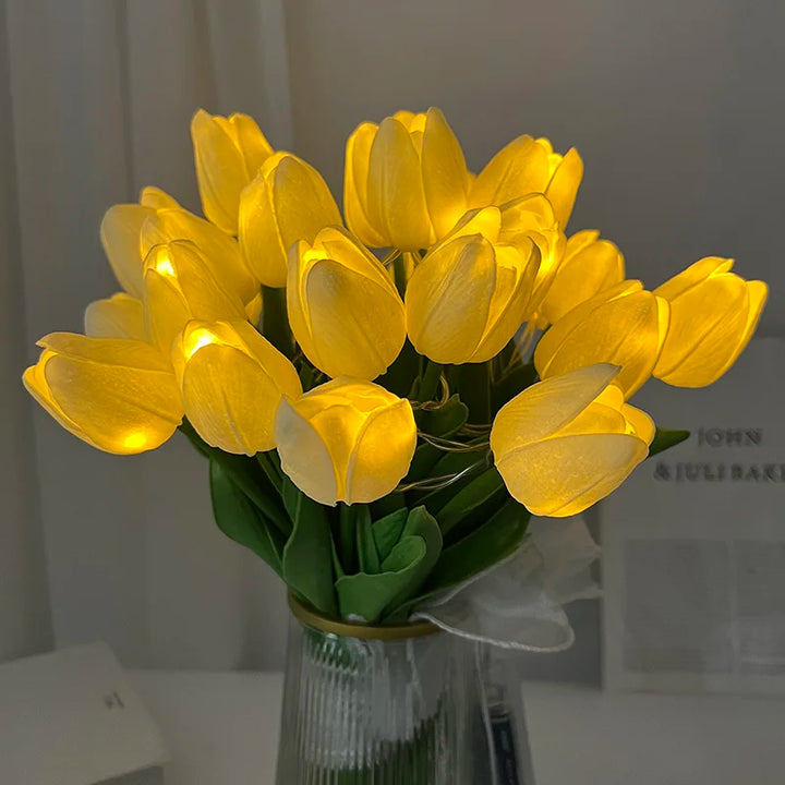 Skanto | LED-Lampe mit künstlichem Tulpenstrauß perfekt für Geschenke oder Hochzeitsfeier-Heimdekoration