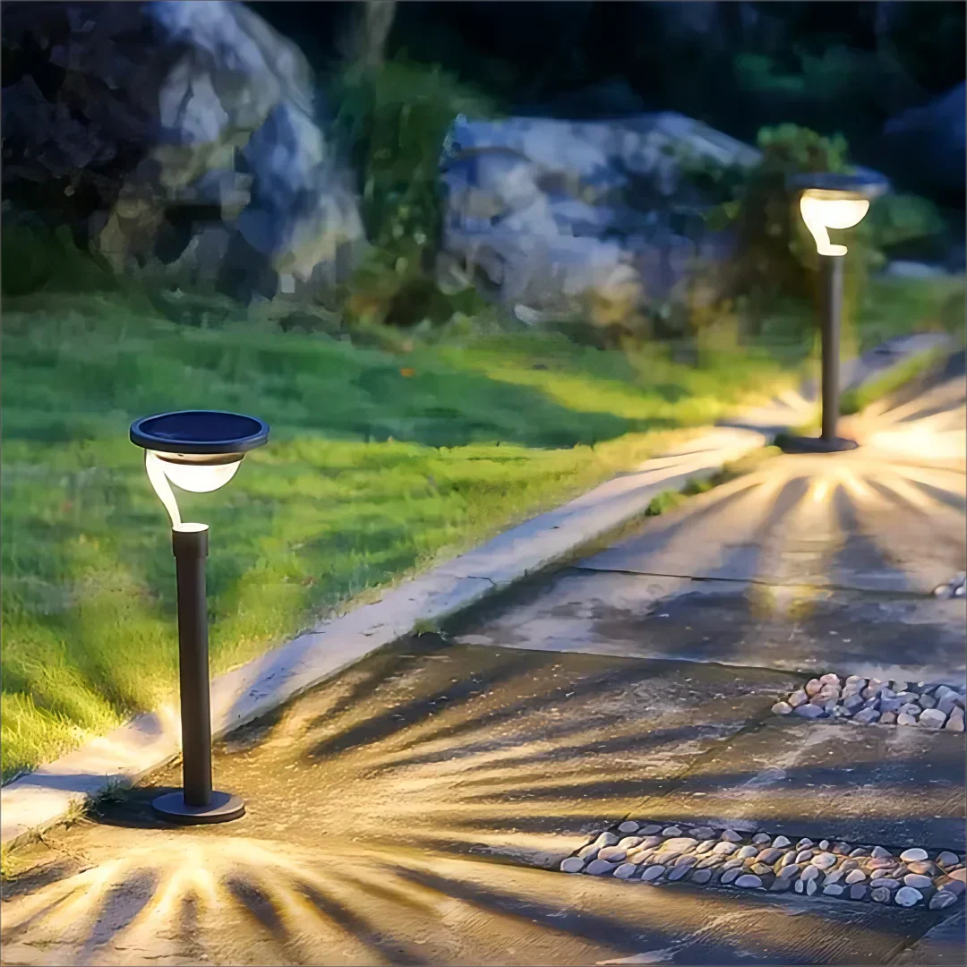 Skanto | Solarbeleuchtung | Solar-Gartenlampen mit Superhelligkeit und Wetterbeständigkeit