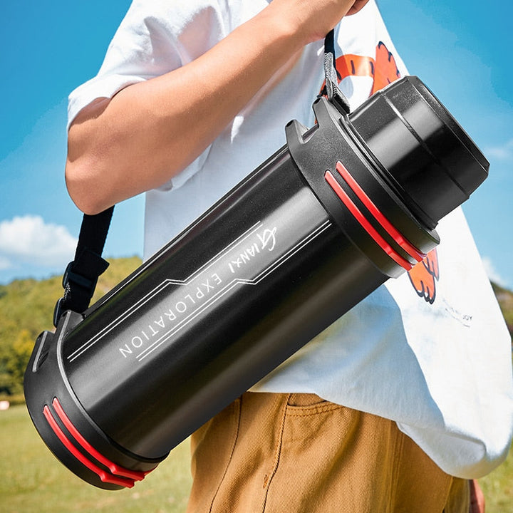 Skanto | Riesige Trinkflasche aus Edelstahl Thermoskanne