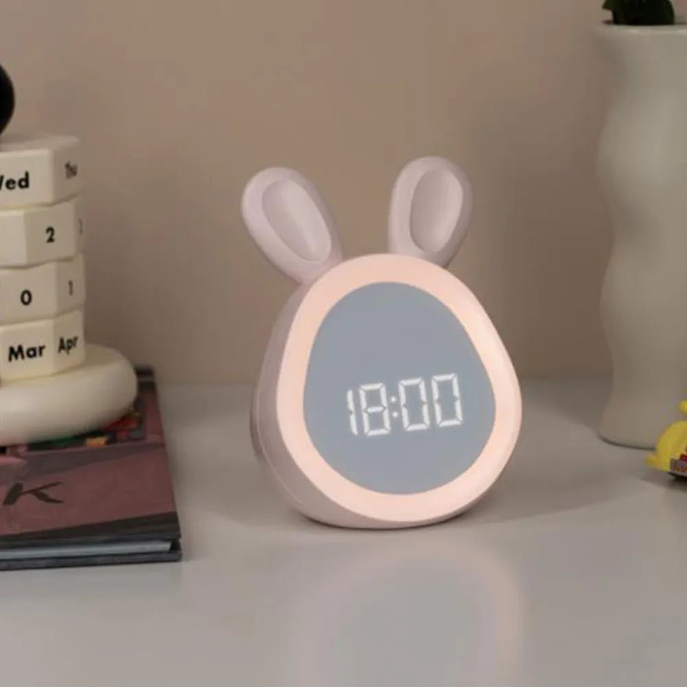 Skanto | WakkerKonijn – Kinderwecker mit LED-Nachtlicht und verspieltem Hasen-Design