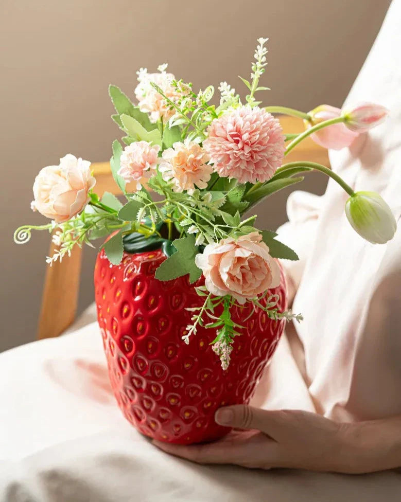 Skanto | Hässliche Erdbeer-Vase