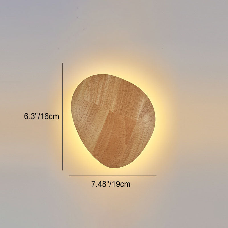 Skanto | Moderne minimalistische runde, unregelmäßige ovale LED-Wandleuchte aus Holz für das Wohnzimmer
