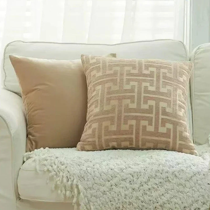Skanto | Bestickter Kissenbezug für Sofa und Wohnzimmer