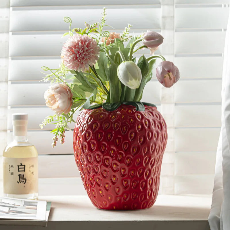 Skanto | Hässliche Erdbeer-Vase
