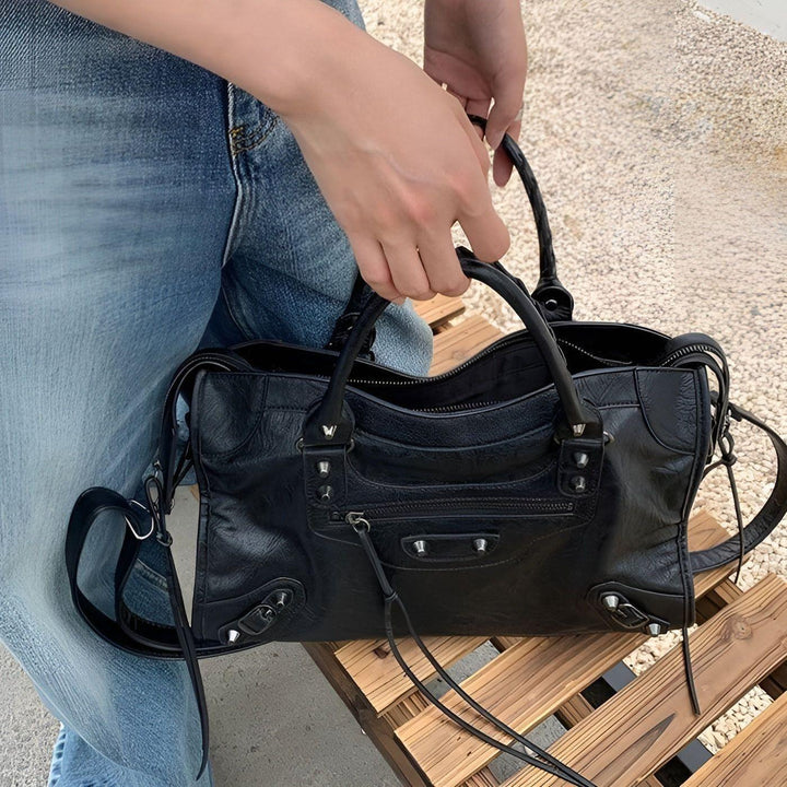 Skanto | Salome Bag | Geräumige Handtasche aus PU-Leder | Schwarz
