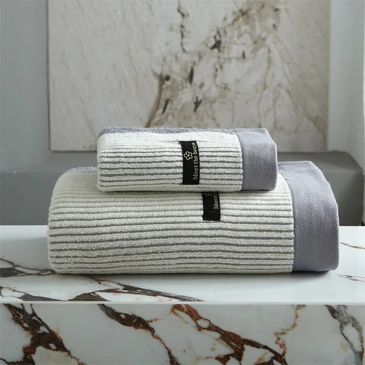 Skanto | PureSoft – Luxuriöses Badetuch aus 100% Bio-Baumwolle