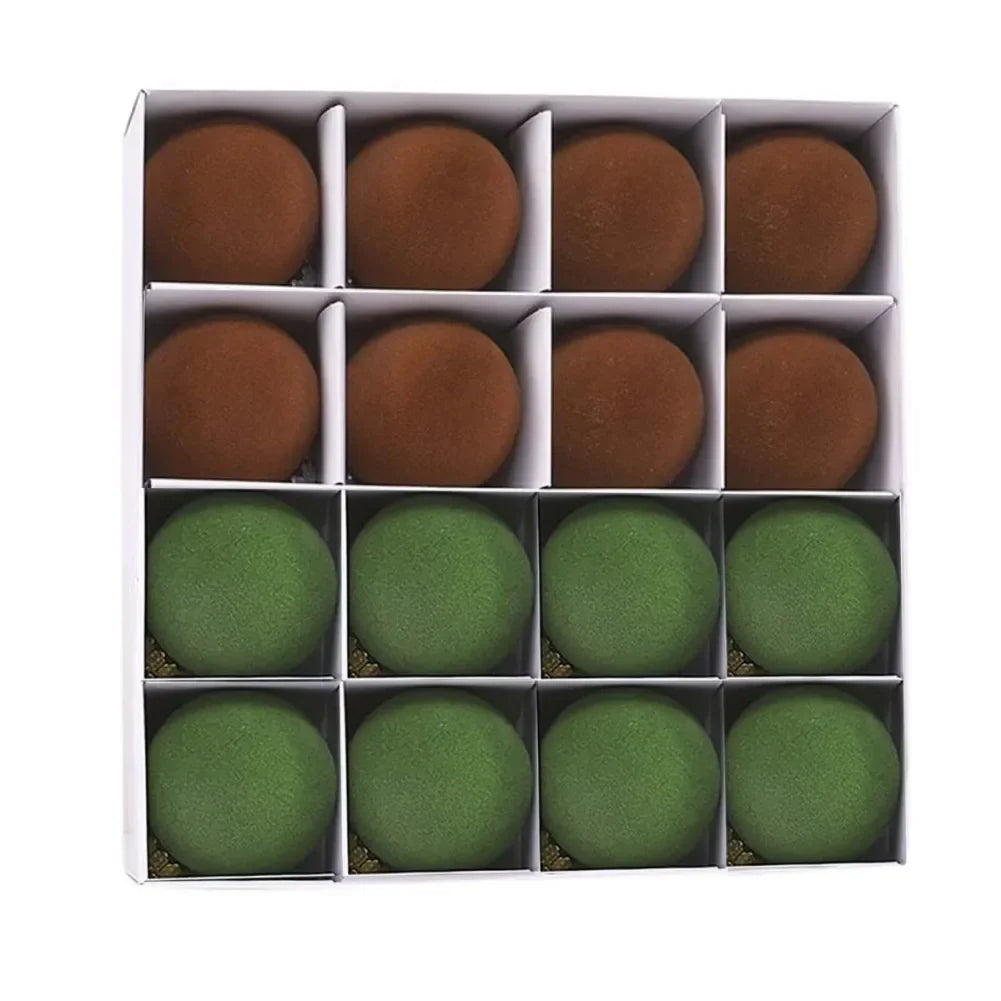 Samt-Weihnachtskugel-Set – Dekorative Kugeln für Baum & Feiertagsdekoration, Eleganter festlicher Akzent 16 Stk. 6cm (2.3 inch)