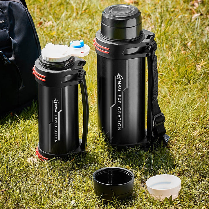 Skanto | Riesige Trinkflasche aus Edelstahl Thermoskanne